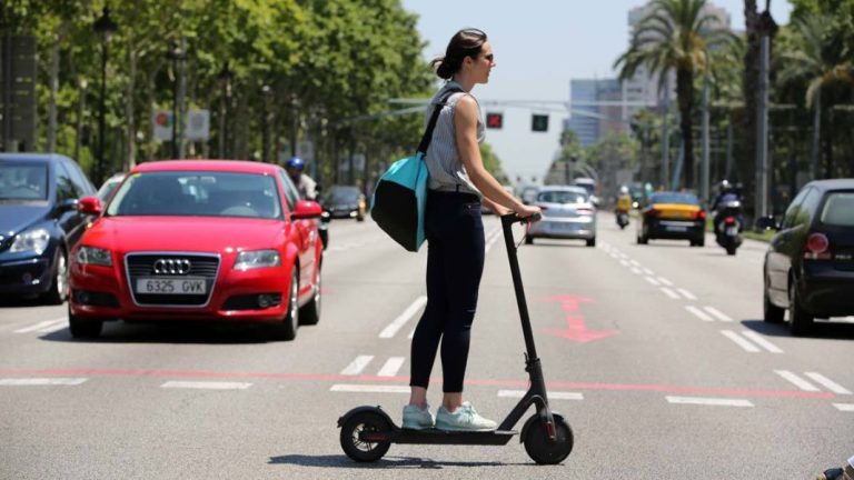 Pere Navarro, director de la DGT, habla claro sobre prohibir los patinetes eléctricos