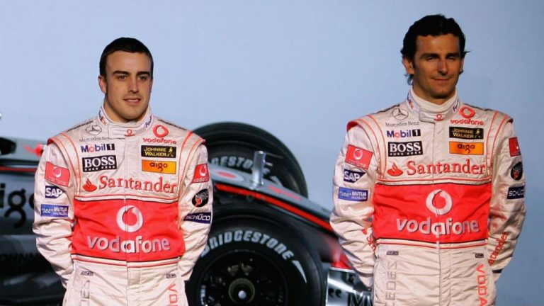 Pedro de la Rosa sube a los altares al Aston Martin que llevará Fernando Alonso en Baku
