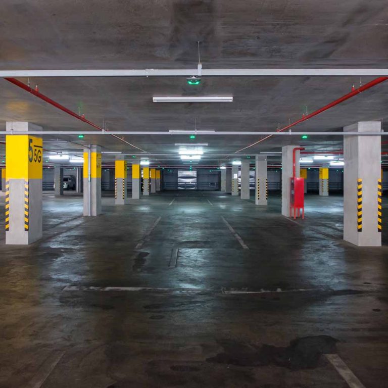 Ni diálogo, ni malas formas: lo que debes hacer si tu vecino ocupa tu plaza de aparcamiento