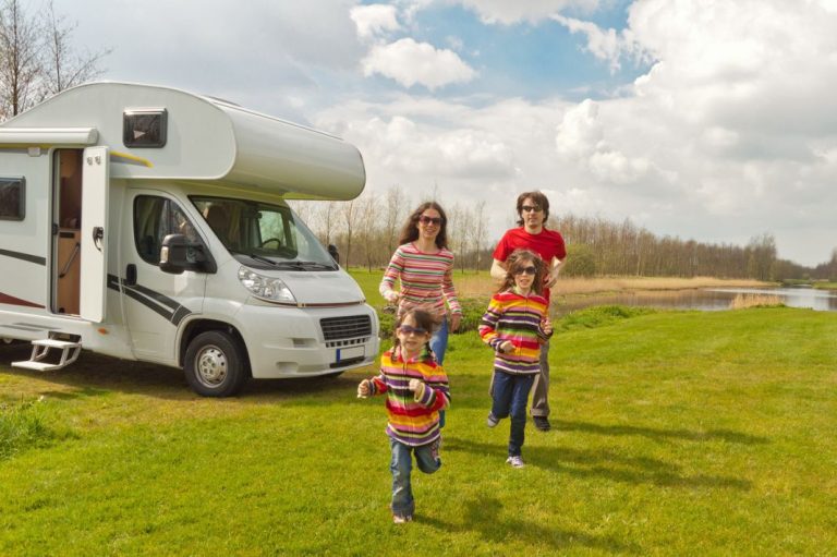 Cuatro rutas para hacer en Semana Santa con tu caravana