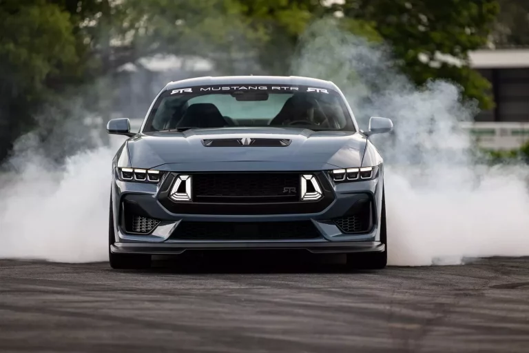 RTR ya firma el nuevo Ford Mustang