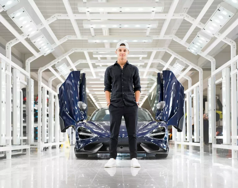 Lando Norris presume de McLaren 765LT Spider