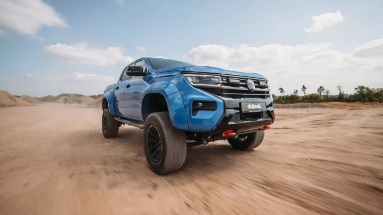 El Volkswagen Amarok de Delta4x4 se sube por las paredes