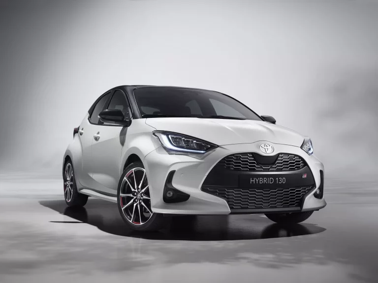 Por 150 euros al mes tienes el nuevo Toyota Yaris, el utilitario más deseado