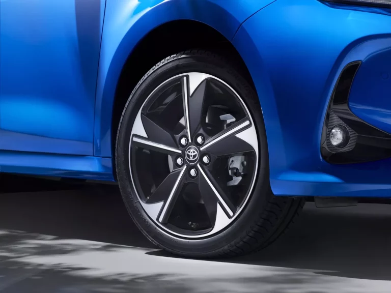 Este es el híbrido más barato en España. Y no es un Dacia