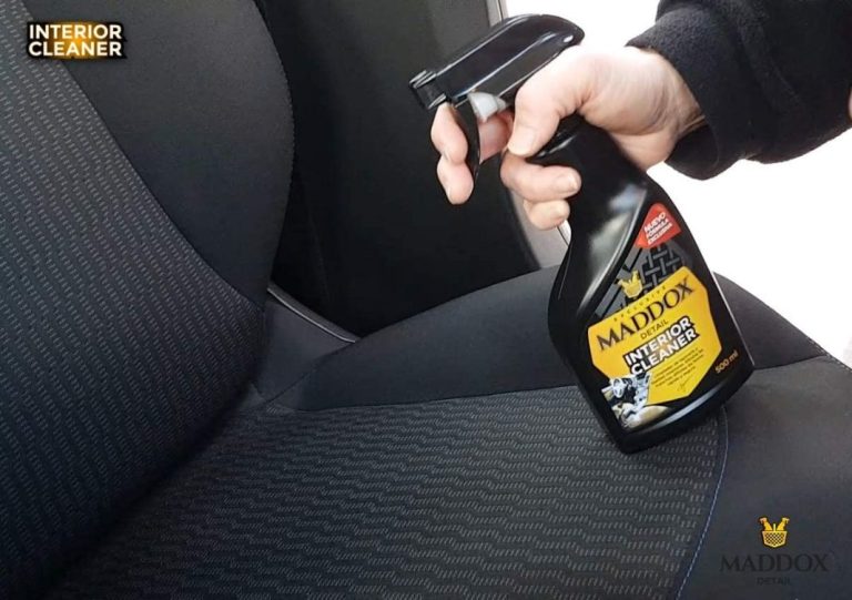 Amazon tiene en oferta este producto que limpia la tapicería del coche en minutos