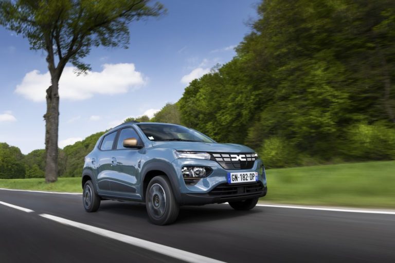 Dacia Spring 65: más capacidades para el eléctrico más asequible