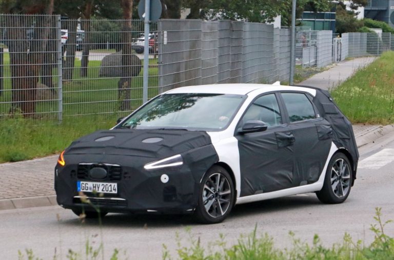 El Hyundai i30 recibirá otra actualización, más profunda que la anterior