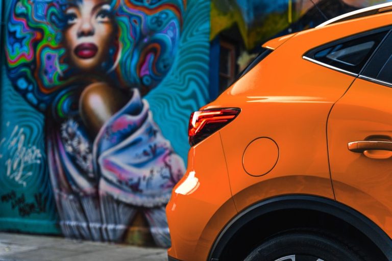 El coche más vendido en España no es el Dacia Sandero y cuesta menos de 14.000 euros
