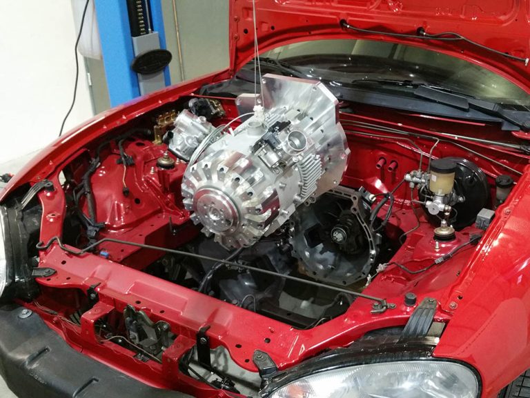 El primer motor español en 50 años funciona con cualquier combustible