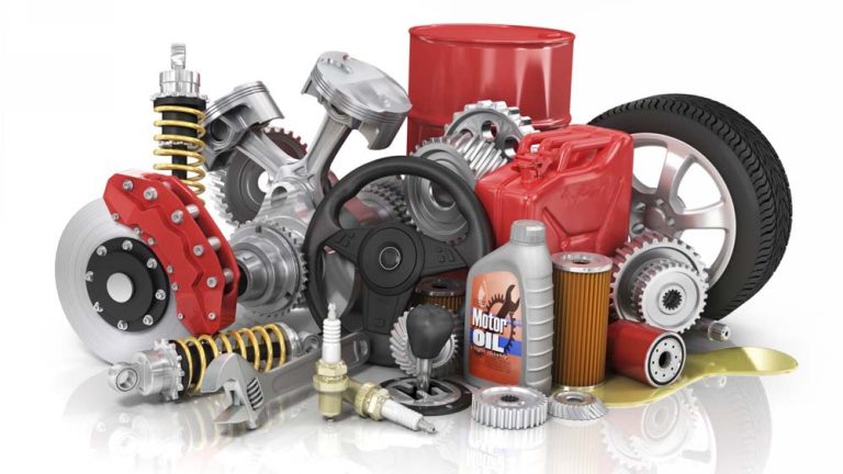 Recambios originales para tu coche: el mecánico te dice en qué piezas no ahorrar o pagarás 1.500 euros en el taller