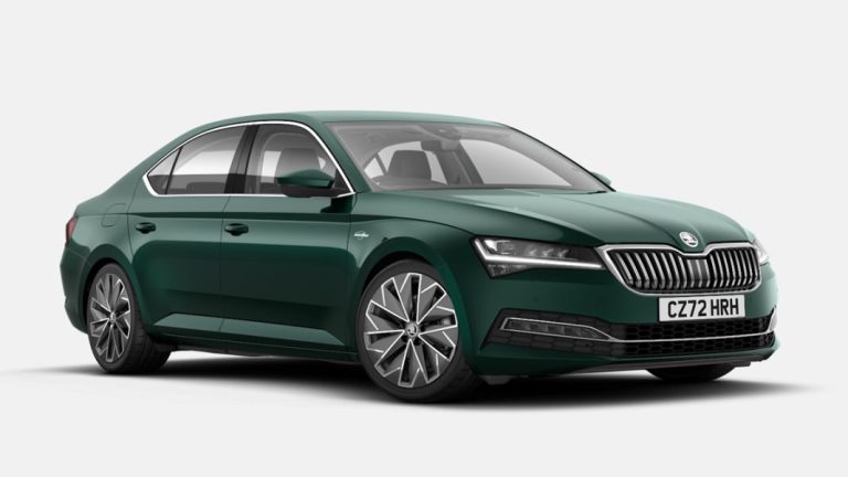 Skoda celebra la coronación de Carlos III con un color muy especial