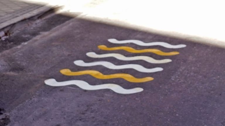 Señales de colores: el experimento que está llevando a cabo la DGT en algunas ciudades