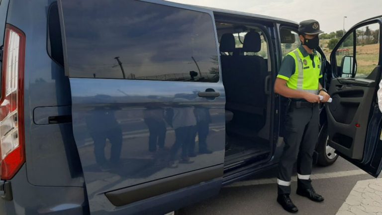 Estas son las nuevas furgonetas espía que usa la DGT. Y así las puedes detectar entre el tráfico