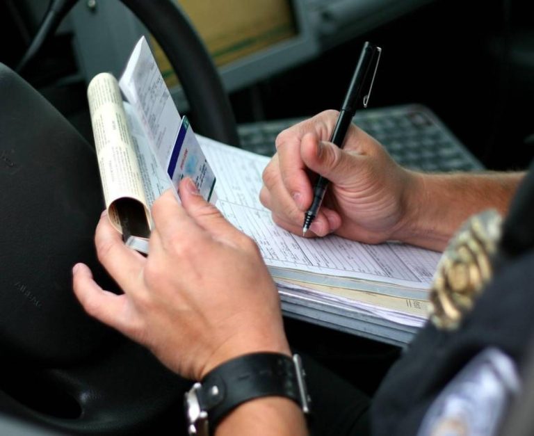 El bizarro motivo por el que han anulado una multa de velocidad. ¿Sabes idiomas?