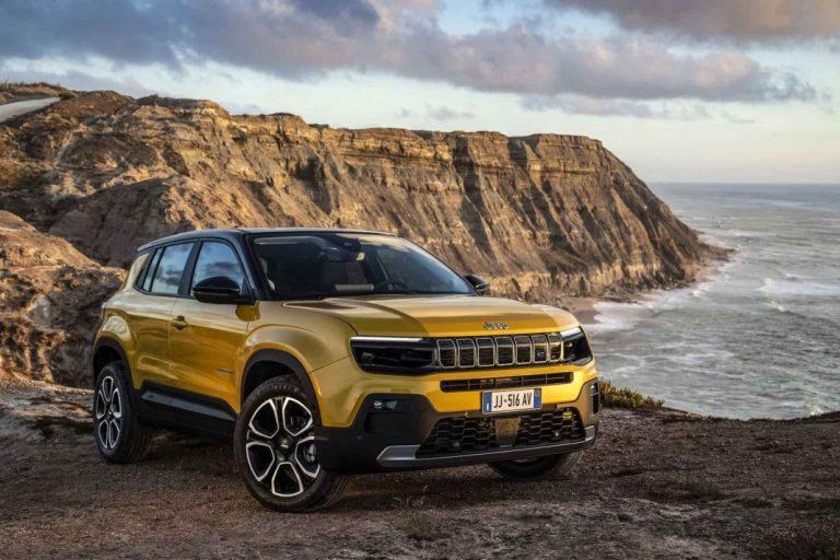 ¿Cuánto cuesta mantener al mes un coche en España?