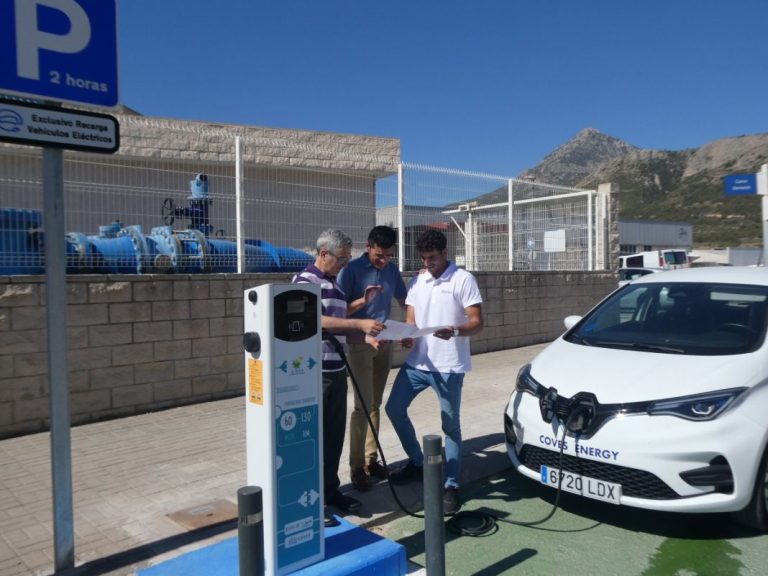 16 de mayo: la fecha límite que han puesto para los operadores de carga de coches eléctricos