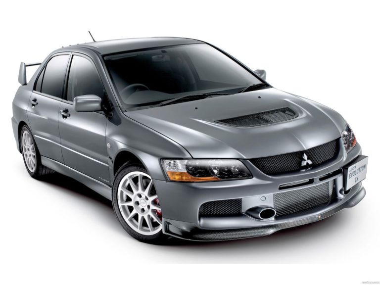 El Mitsubishi Lancer Evolution 2003-2015 ya es youngtimer: Sports Car Market lo añade a su lista de compra