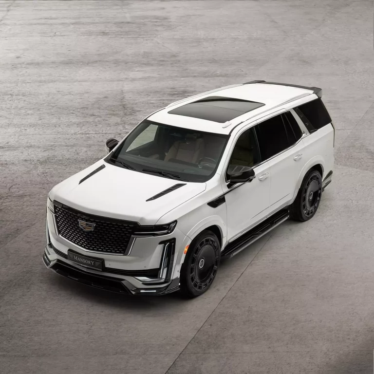 El enorme Cadillac Escalade pasa por las manos de Mansory