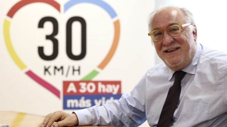 Las motos tienen la ‘culpa’ de la renovación  de Pere Navarro como director de la DGT tres años más