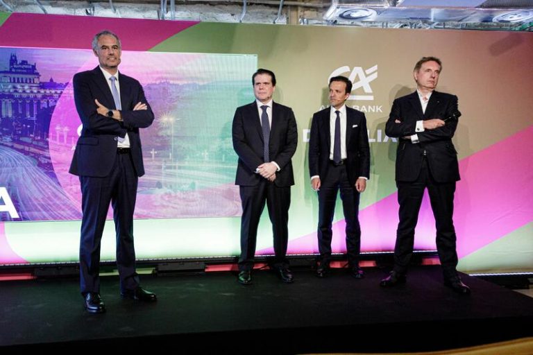 CA Auto Bank llega para convertirse en una de las tres financieras más importantes del automóvil