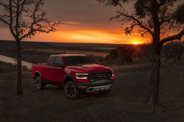 El pick-up RAM 1500 añade un nuevo motor Pentastar a su gama