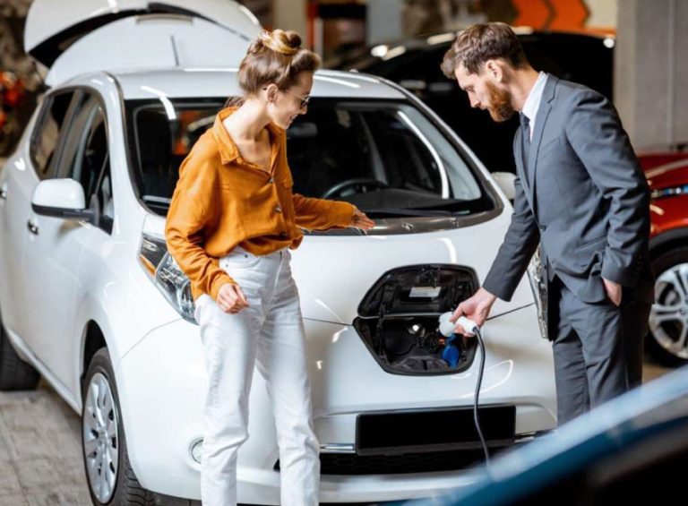 Lo que debes revisar si estás pensando comprar un coche eléctrico de segunda mano
