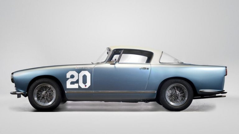 Este Ferrari 250 GT coupé de 1956 es una rarísima “herejía” que sale ahora subasta