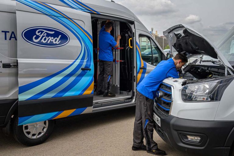 La suscripción de 2.500 dólares al año para reparar tu Ford: el coste oculto del software