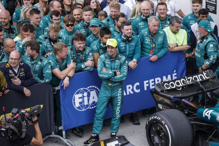 ¿Serán Fernando Alonso y Aston Martin los primeros en cazar a Red Bull?