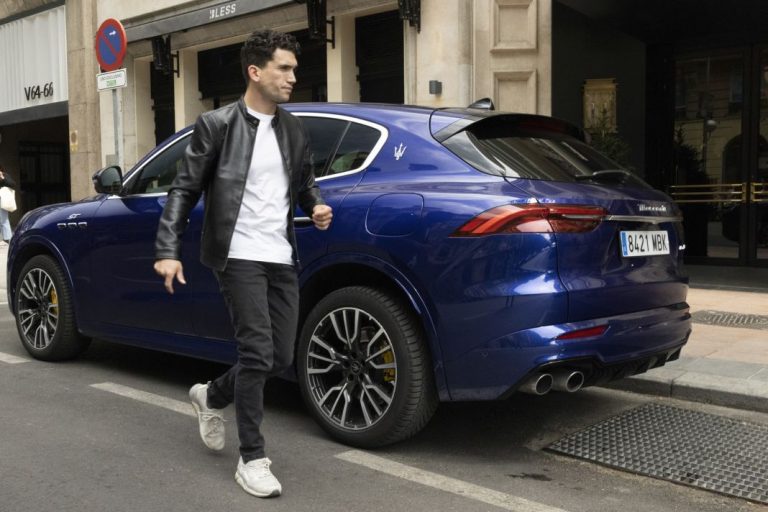 Así es el nuevo Maserati del actor Jaime Lorente