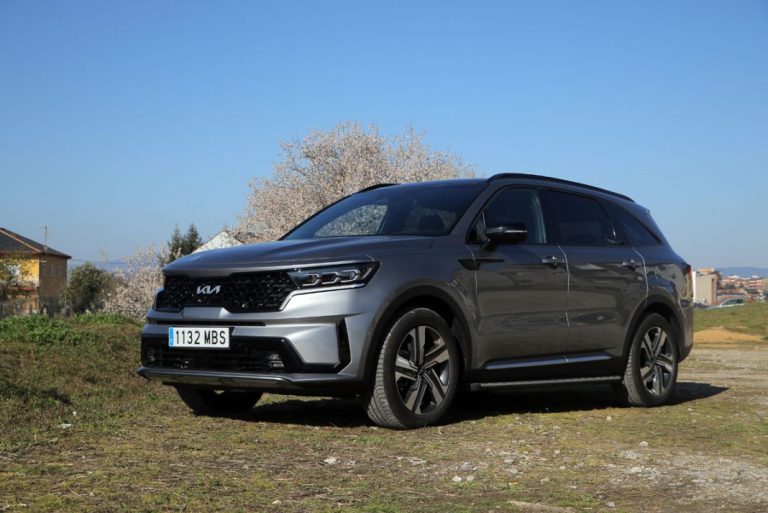 Probamos el Kia Sorento HEV: estilo y alto rendimiento