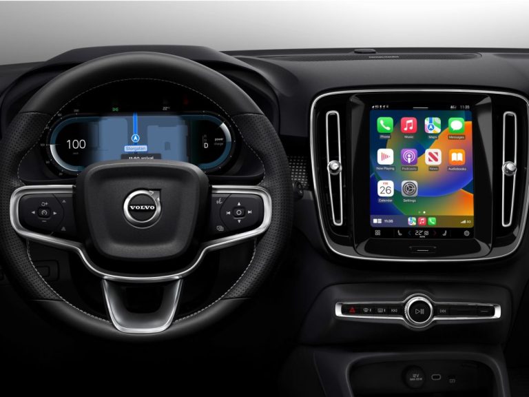 De esta manera y por menos de 30 euros puedes instalar Apple CarPlay y Android Auto a tu viejo coche