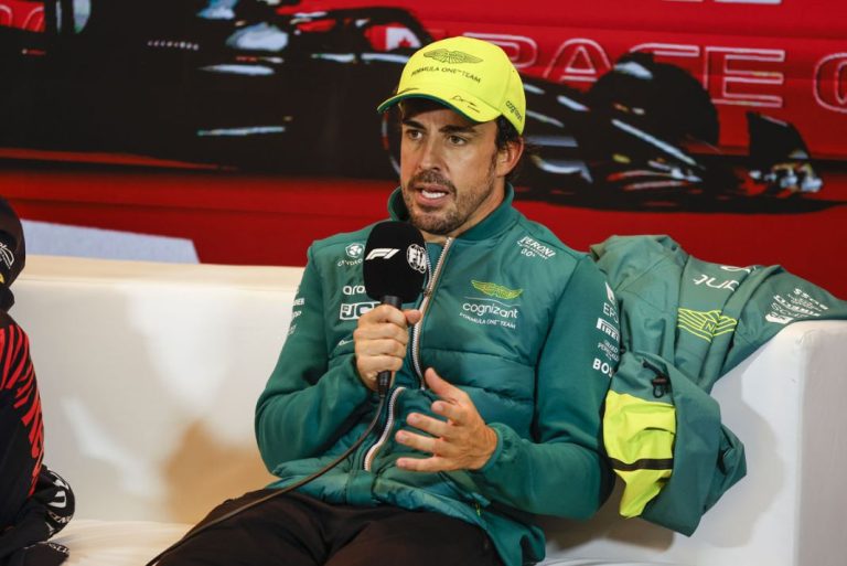Fernando Alonso no se corta y señala al principal problema de Aston Martin. Este tiene nombre y apellidos
