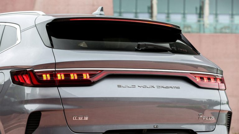 A BYD nadie le tose al hablar de vehículos electrificados