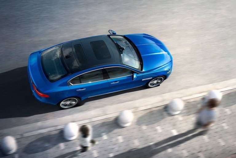 Jaguar sigue los pasos de Tesla y hace una oferta sin igual en su XEL