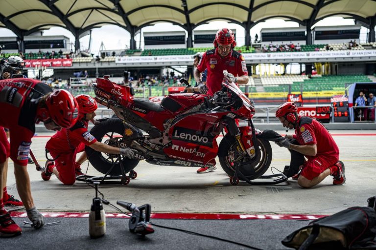 Moto GP: Adecco busca a 10 jóvenes apasionados del motociclismo para vivir un mundial diferente