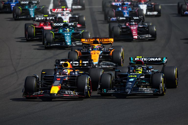 La Fórmula 1 vuelve al colegio y qué esperar de Alonso y Sainz en clase