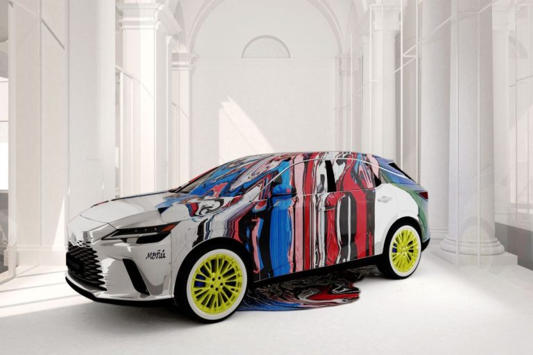 El Lexus RX se da un baño de color