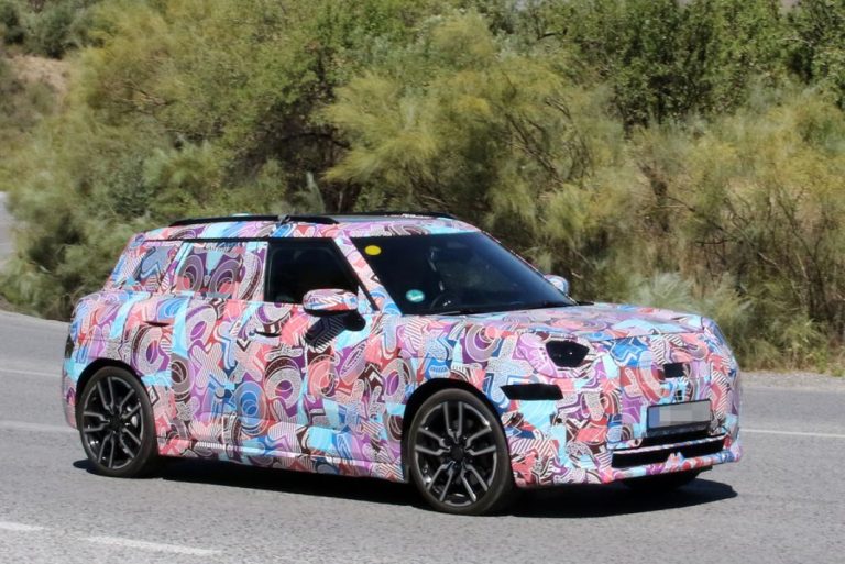 El Mini Aceman eléctrico se viste de verano