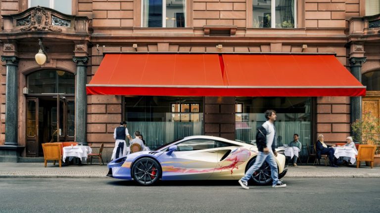 El McLaren Artura ya es oficialmente una obra arte