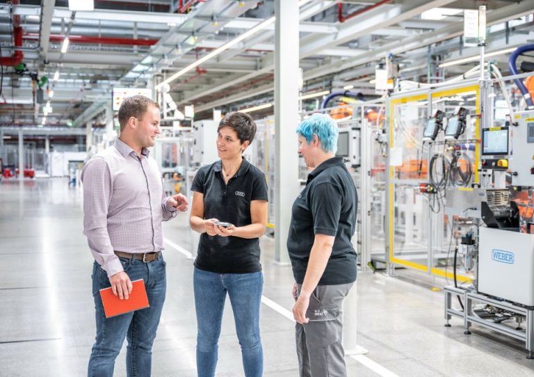 Audi busca trabajadores para fabricar el Q6 e-tron