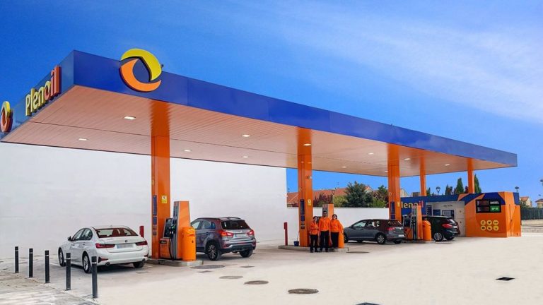 Las gasolineras italianas estrenan norma que vamos a ver llegar a España. Y que afectarán a tu bolsillo