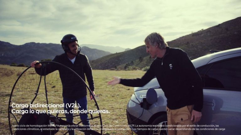 El Hyundai Ioniq 6 se apunta un espectacular reto junto a Jesús Calleja y Nico Aubert