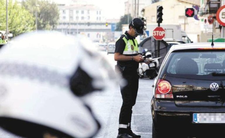 La picaresca para evitar una multa de tráfico por no identificar al conductor