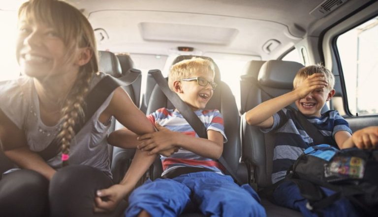 Mejores consejos para viajar con niños este verano
