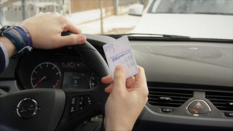 Desde hoy, si tienes que recuperar puntos del carnet, tienes un serio problema gracias a la DGT