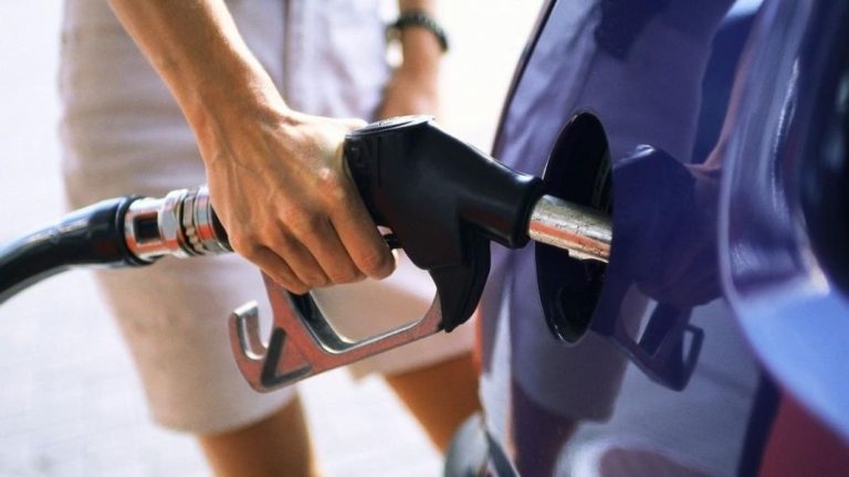 9 trucos para ahorrar gasolina en tu viaje de vacaciones