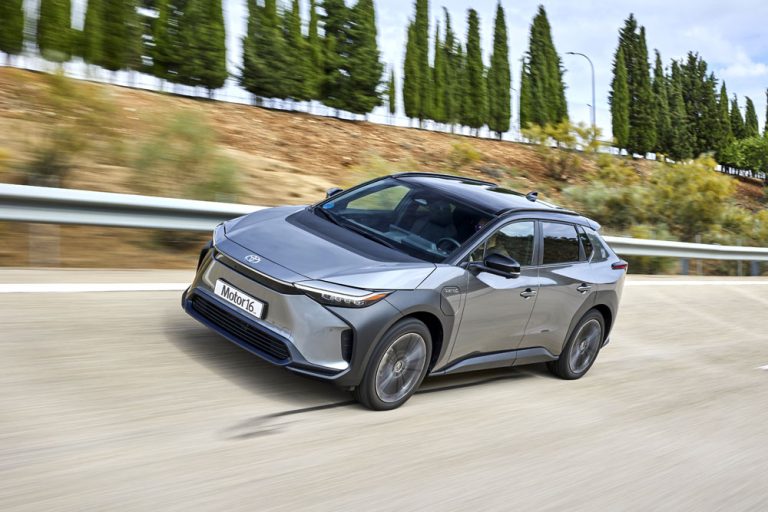 Probamos el Toyota bZ4X Style Plus 4×4. El paso definitivo