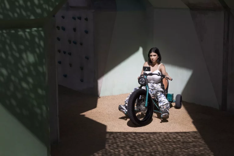 Aparca tu patinete eléctrico y pásate a este VOOK E-Trike